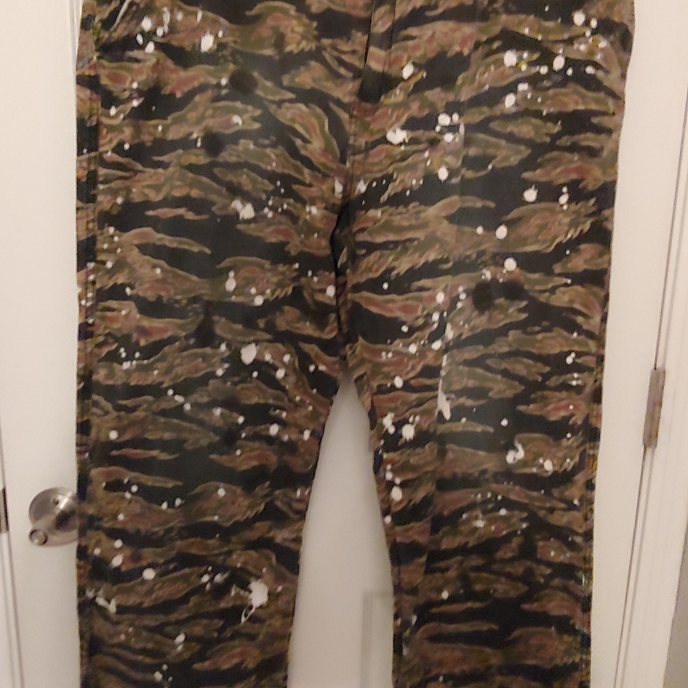 Men's Born Fly